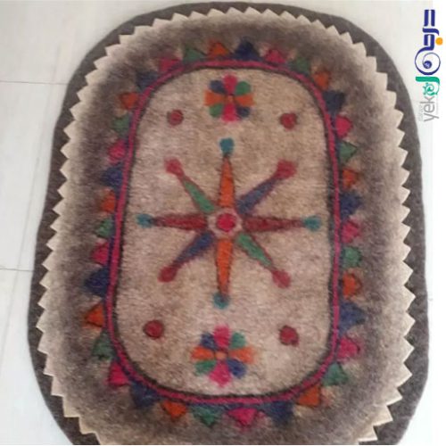 فرش نمدی سنتی بیضی